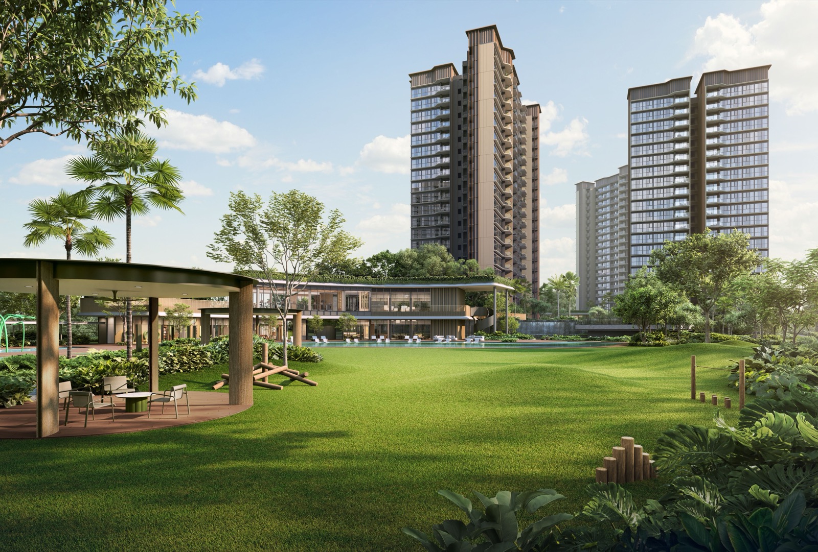 Grand Clubhouse building and lawn